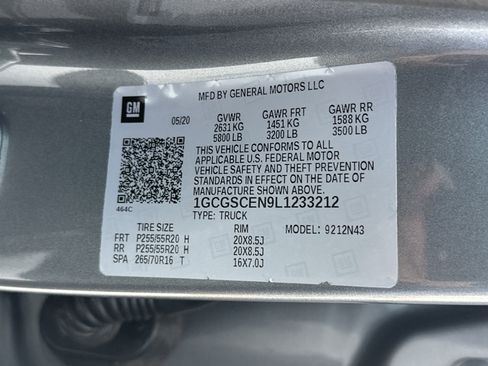 Used 2020 Chevrolet Colorado LT w/ Colorado RST Special Edition image 34