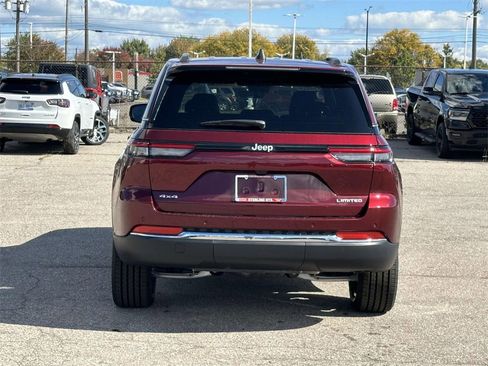 New 2025 Jeep Grand Cherokee Limited image 4
