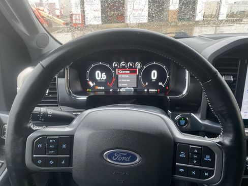 Used 2022 Ford F150 Lariat image 13