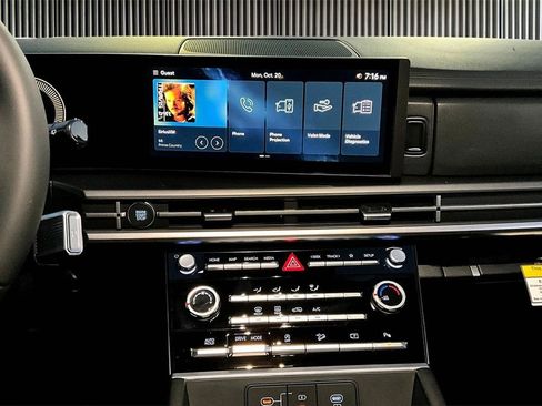 New 2026 Hyundai Santa Fe SE image 7