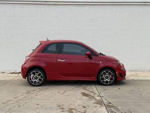 Used 2013 FIAT 500 Turbo w/ Beats Audio Pkg FWD image 8