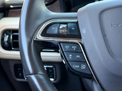 Used 2023 Lincoln Nautilus Reserve w/ Equipment Group 202A image 35