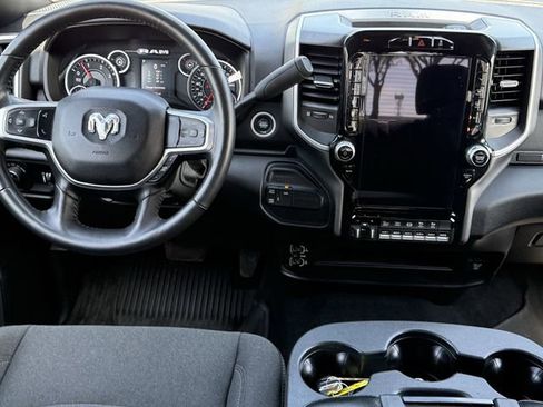 Used 2024 RAM 3500 Big Horn w/ Sport Appearance Package image 9