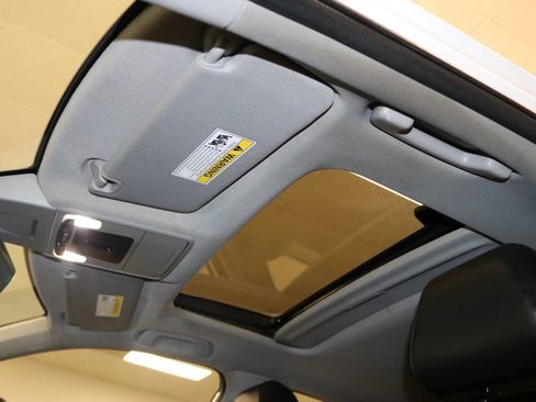 Used 2024 Acura Integra FWD image 89