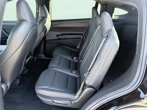 Used 2024 Tesla Model X Long Range image 43