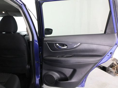 Used 2018 Nissan Rogue S AWD/4WD image 34