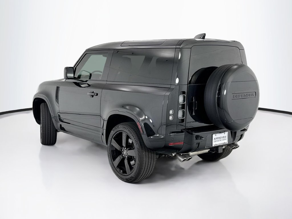 Certified 2024 Land Rover Defender 90 V8 AWD/4WD image 7