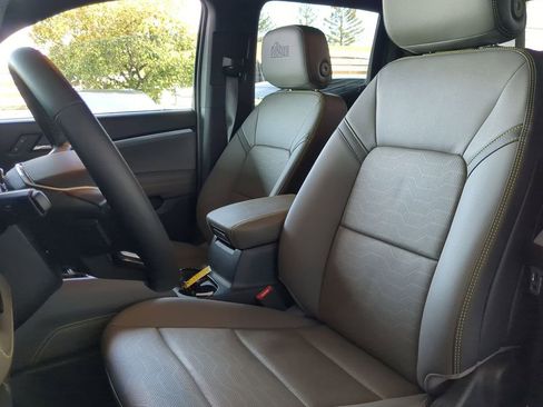 Used 2024 Chevrolet Colorado ZR2 w/ ZR2 Bison Edition image 6