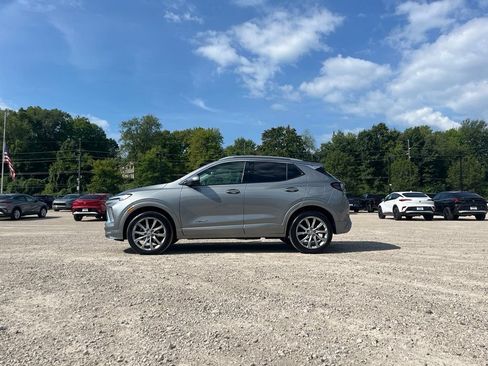 Used 2024 Buick Encore GX Avenir w/ Avenir Convenience Package AWD/4WD image 17