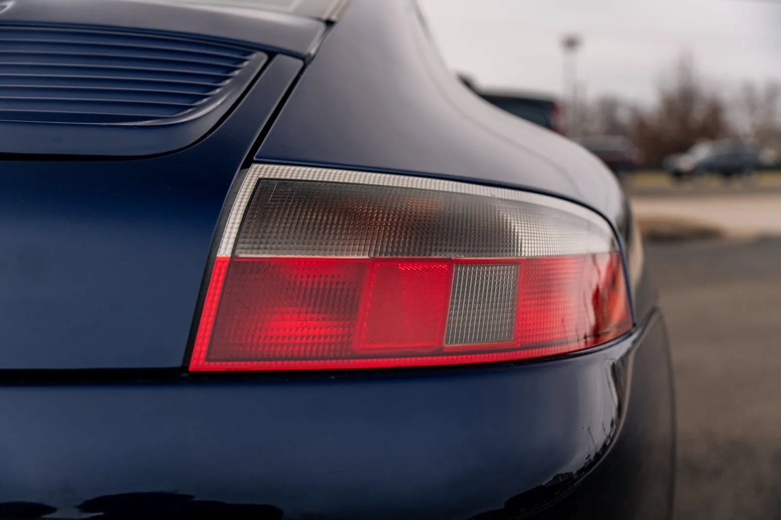 Used 2003 Porsche 911 Carrera RWD image 12