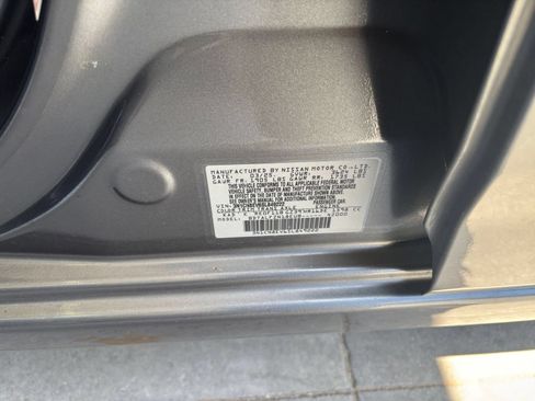 Used 2025 Nissan Versa SV FWD image 27