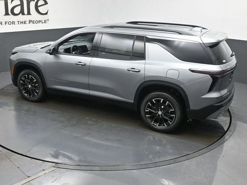 New 2026 Chevrolet Traverse LT w/ Sun and Wheel Package FWD image 21