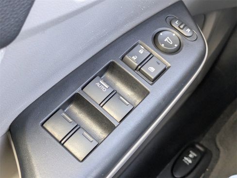 Used 2013 Honda Civic LX image 22