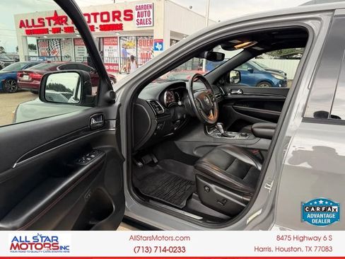 Used 2019 Jeep Grand Cherokee Trailhawk w/ Trailhawk Luxury Group AWD/4WD image 16