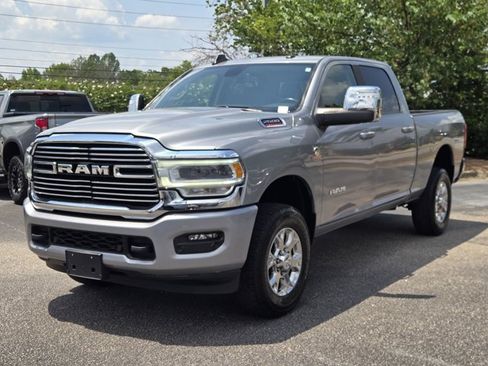 Used 2024 RAM 2500 Laramie AWD/4WD image 2