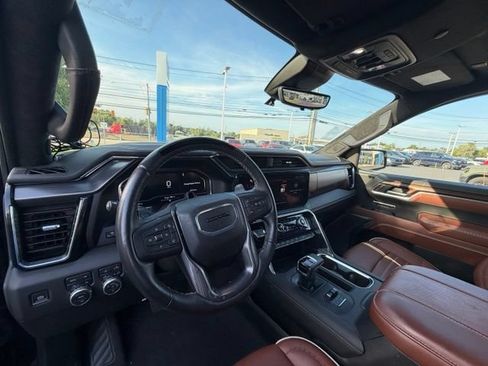 Used 2025 GMC Sierra 1500 Denali Ultimate AWD/4WD image 35