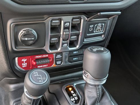 New 2026 Jeep Wrangler Unlimited Rubicon image 14