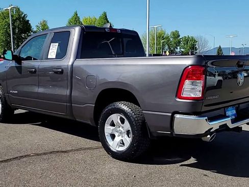 Used 2022 RAM 1500 Big Horn AWD/4WD image 6