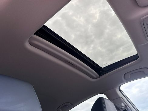 Used 2023 Honda Accord Touring image 18