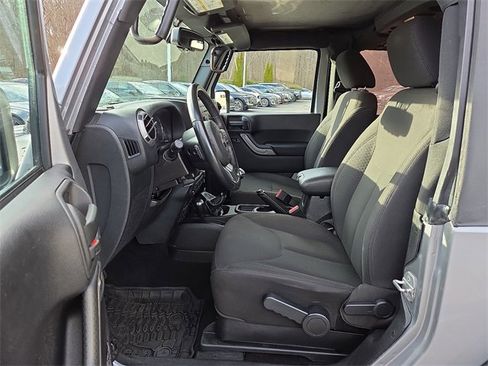 Used 2016 Jeep Wrangler Sport image 12