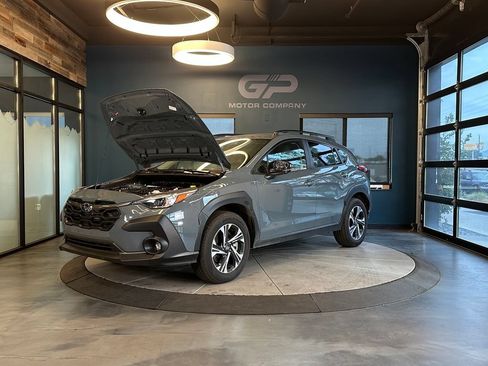 Used 2025 Subaru Crosstrek 2.5i Premium AWD/4WD image 25
