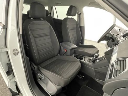 Used 2021 Volkswagen Tiguan SE R-Line image 46