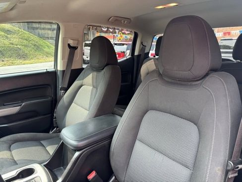 Used 2019 Chevrolet Colorado LT image 7