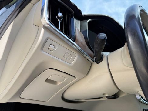 Used 2017 Volvo S90 T6 Inscription w/ Vision Package AWD/4WD image 44