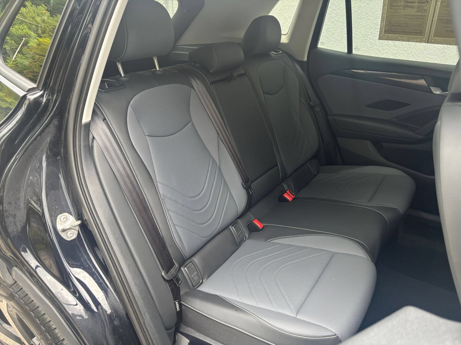 Used 2026 Volkswagen Tiguan SE FWD image 40
