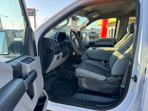 Used 2017 Ford F150 XL w/ Equipment Group 101A Mid image 5