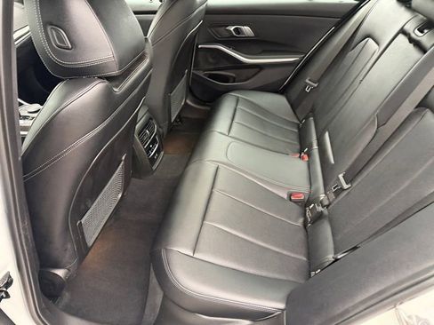 Used 2022 BMW 330i xDrive Sedan w/ Premium Package image 9