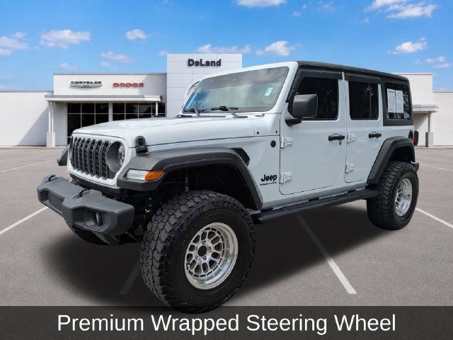 Used 2025 Jeep Wrangler Unlimited Sport AWD/4WD image 8