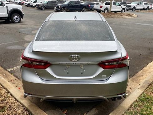 Used 2021 Toyota Camry SE image 30