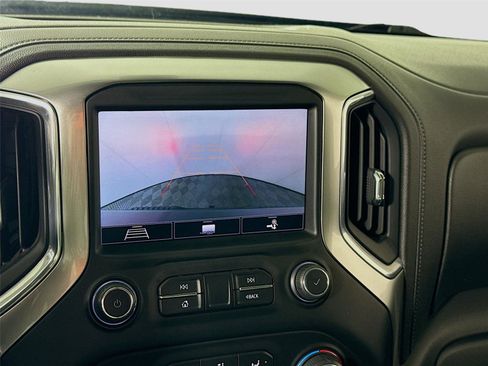 Used 2020 Chevrolet Silverado 1500 LT Trail Boss image 7