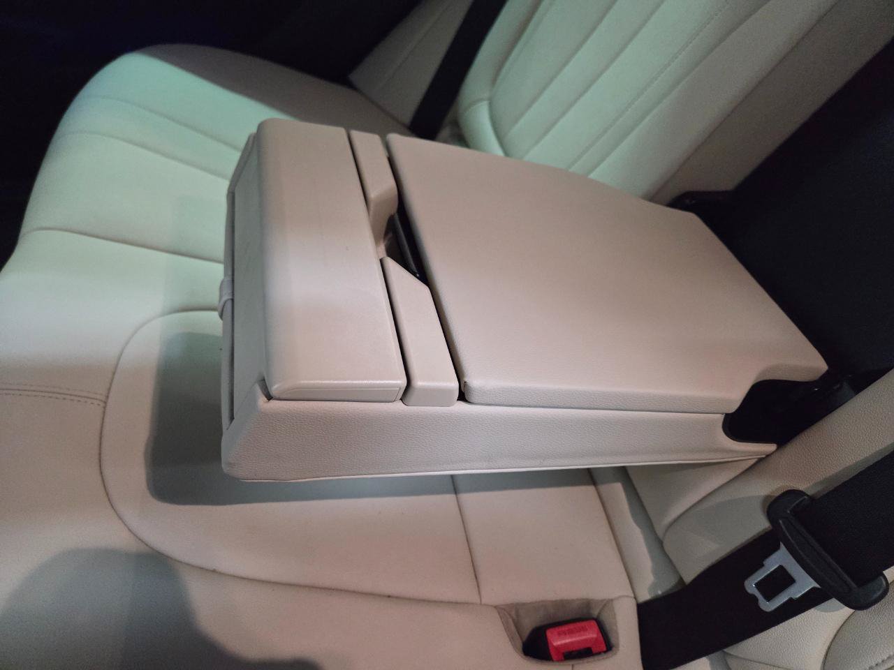 Used 2020 BMW X5 xDrive40i w/ Executive Package AWD/4WD image 19