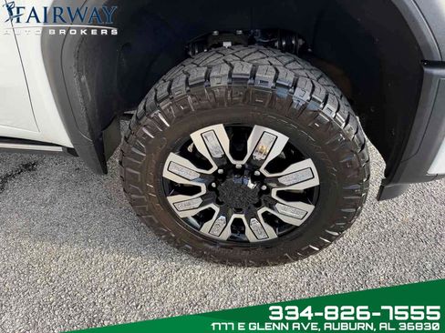 Used 2025 GMC Sierra 2500 Denali w/ Denali Reserve Package image 39