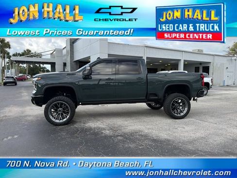 Used 2025 Chevrolet Silverado 2500 LTZ w/ Trail Boss Package AWD/4WD image 4