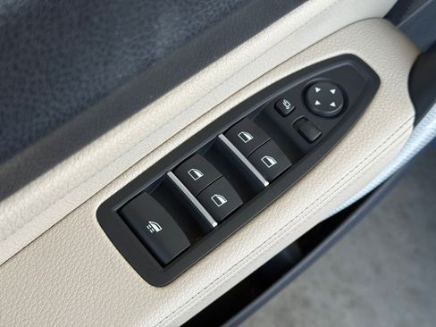 Used 2018 BMW M240i xDrive Convertible image 16