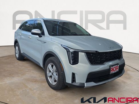 Certified 2026 Kia Sorento LX FWD image 1