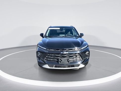 Used 2024 Chevrolet Blazer LT w/ Convenience Package image 3