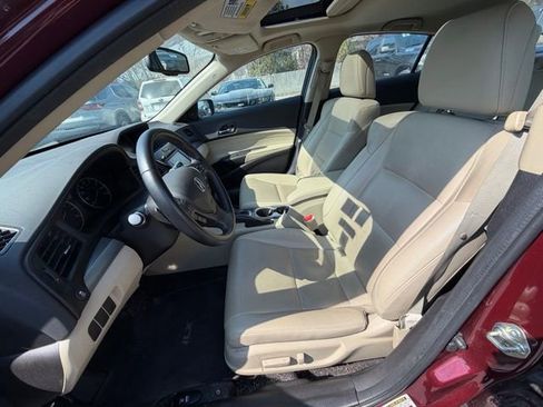 Used 2016 Acura ILX image 5
