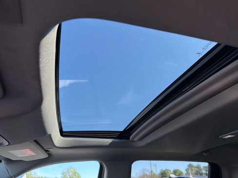 Used 2023 GMC Sierra 3500 Denali w/ Denali Ultimate Package image 44