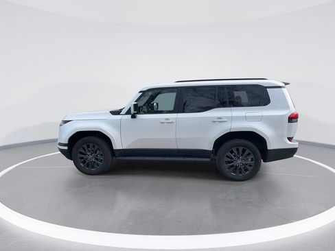 Used 2024 Lexus GX 550 image 5