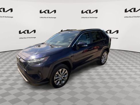 Used 2023 Toyota RAV4 XLE Premium AWD/4WD image 4