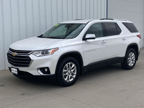 Used 2018 Chevrolet Traverse LT FWD image 1