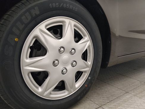 Used 2018 Kia Forte LX FWD image 31