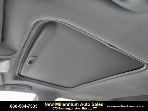 Used 2022 Toyota RAV4 XLE w/ Convenience Package image 19