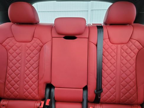 Certified 2024 Audi SQ5 Premium Plus w/ Premium Plus Package AWD/4WD image 33