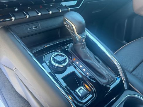 Used 2024 GMC Canyon AT4 w/ AT4 Premium Package image 26