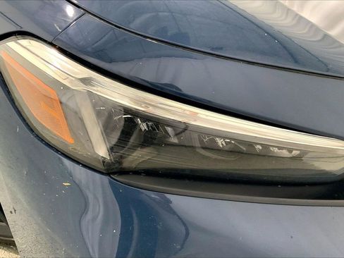 Used 2025 Honda Civic Sport image 12